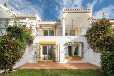 Maison de ville de 2 chambres à vendre à Nueva Andalucia