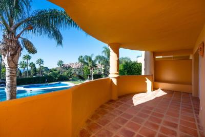 Appartement de 2 chambres à vendre à Calahonda