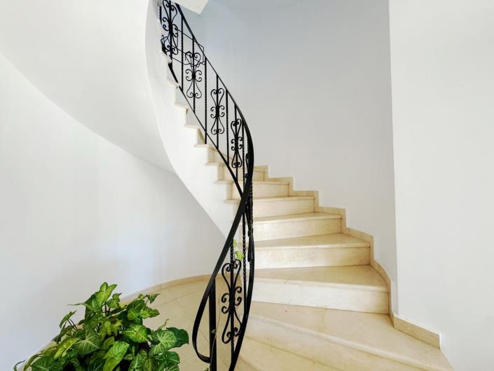 Image No.10-Villa / Détaché de 8 chambres à vendre à Elviria