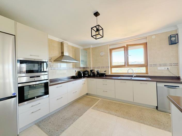 Image No.17-Villa / Détaché de 8 chambres à vendre à Elviria