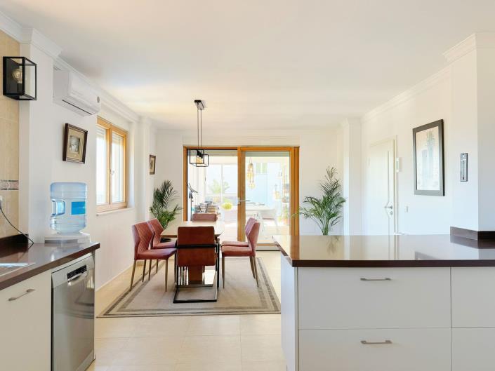 Image No.18-Villa / Détaché de 8 chambres à vendre à Elviria