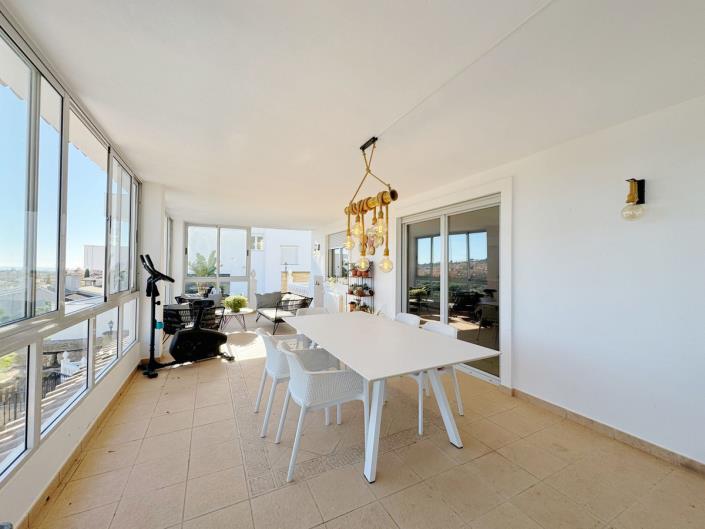 Image No.20-Villa / Détaché de 8 chambres à vendre à Elviria