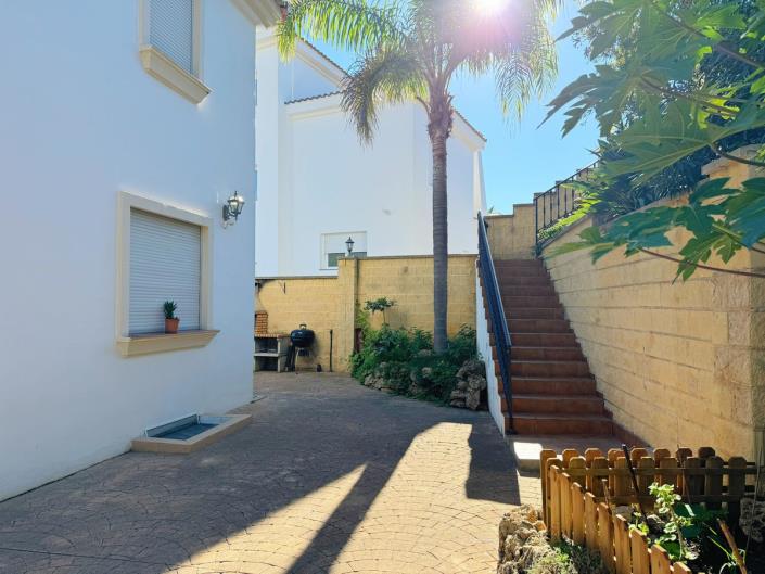 Image No.21-Villa / Détaché de 8 chambres à vendre à Elviria