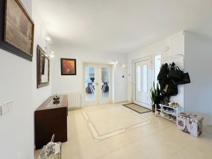 Image No.31-Villa / Détaché de 8 chambres à vendre à Elviria