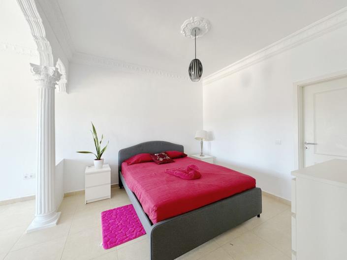 Image No.40-Villa / Détaché de 8 chambres à vendre à Elviria