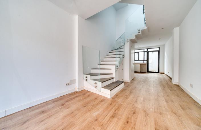 Image No.2-3 Bed Townhouse for sale