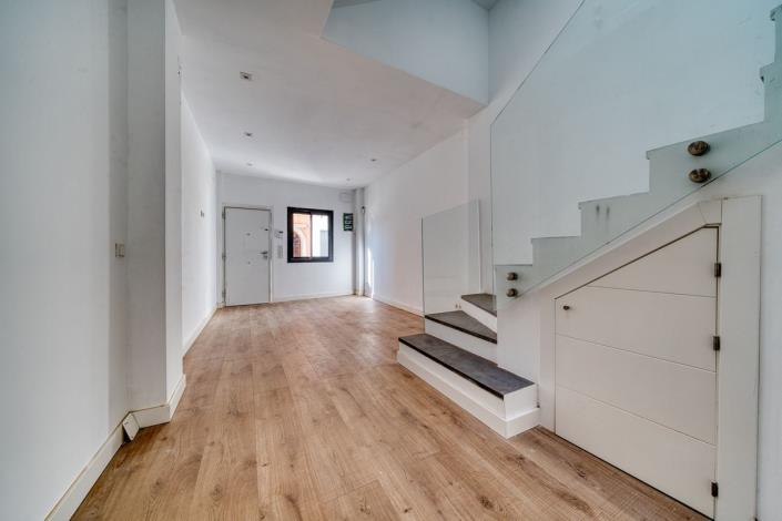 Image No.7-3 Bed Townhouse for sale