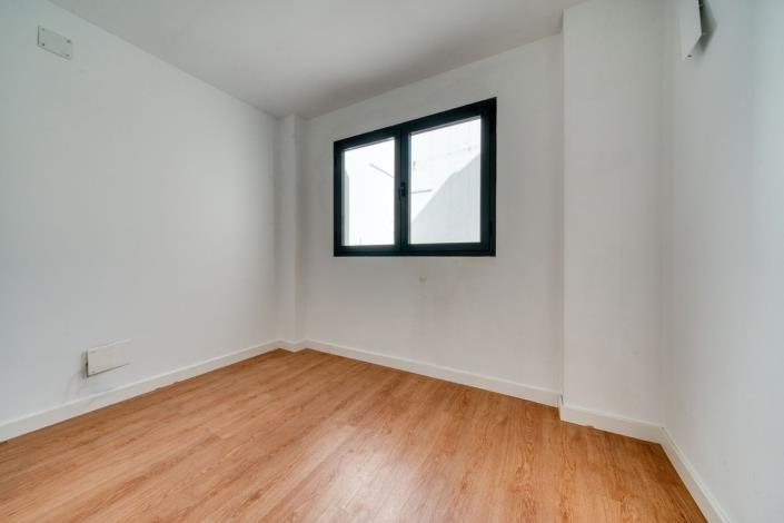 Image No.9-3 Bed Townhouse for sale