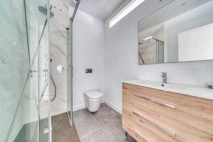 Image No.11-3 Bed Townhouse for sale