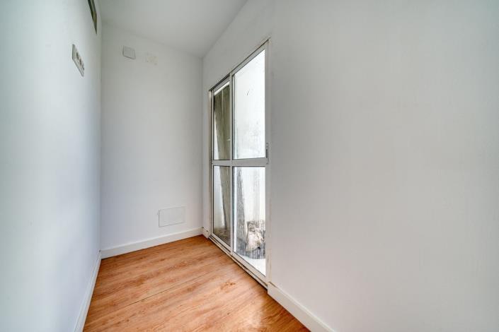 Image No.16-3 Bed Townhouse for sale