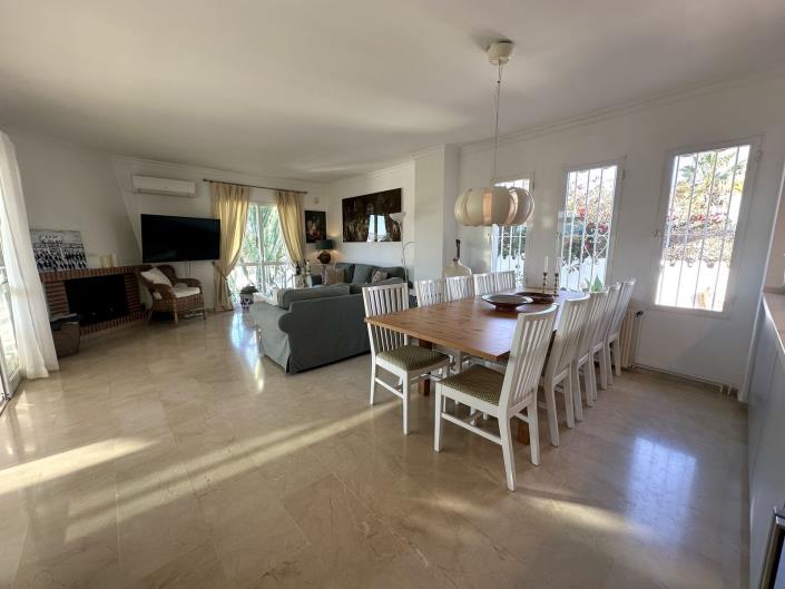 Image No.7-4 Bed Villa / Detached for sale