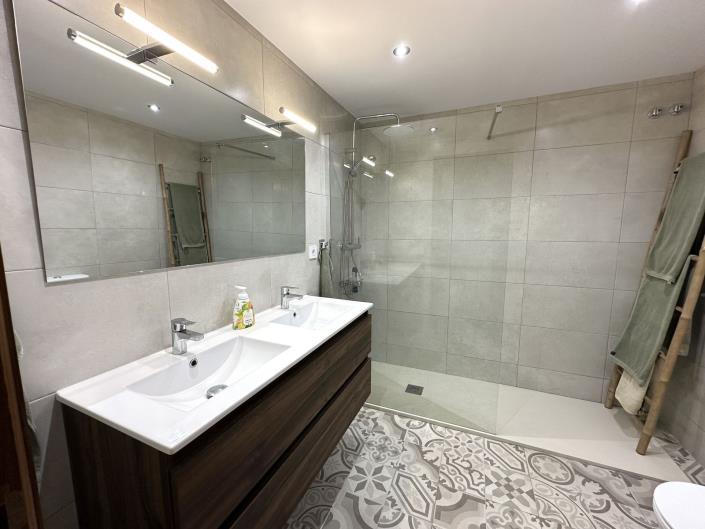 Image No.23-4 Bed Villa / Detached for sale