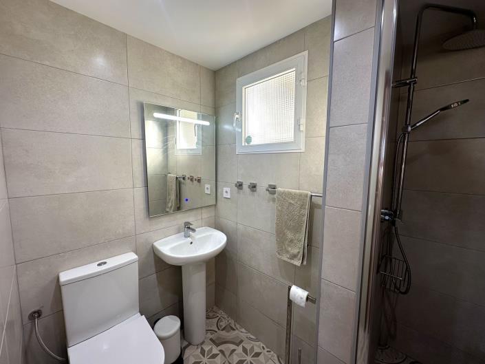 Image No.25-4 Bed Villa / Detached for sale