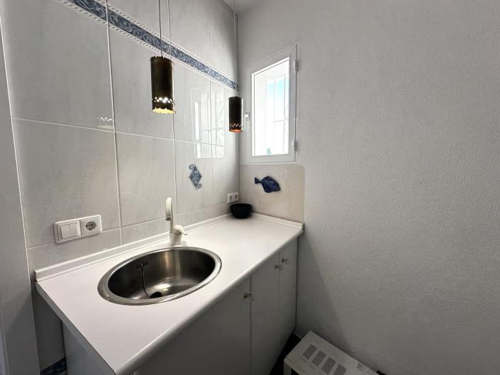 Image No.26-4 Bed Villa / Detached for sale