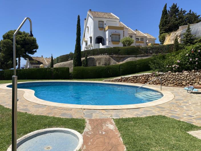 Image No.2-Maison de ville de 4 chambres à vendre à Calahonda