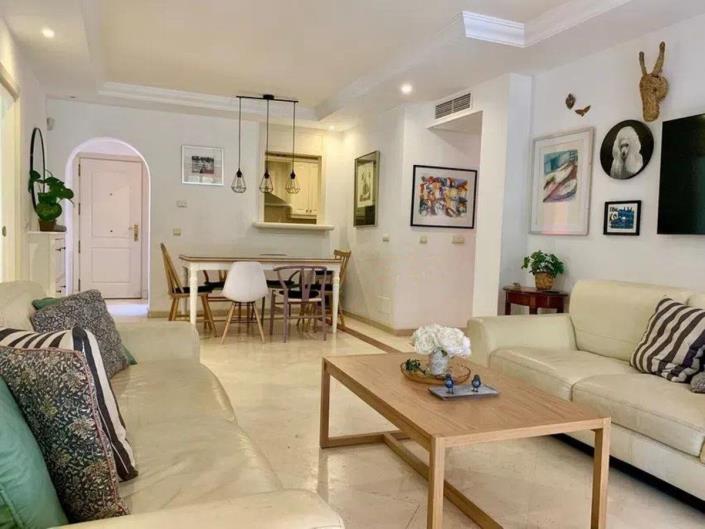 Image No.8-4 Bed Apartment for sale