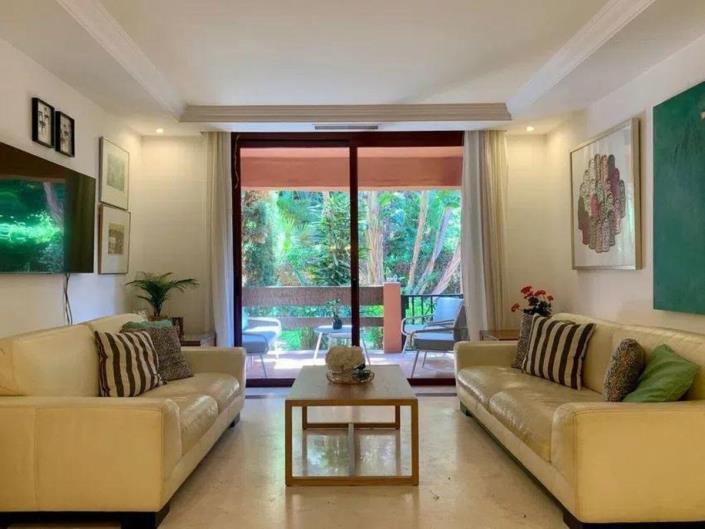 Image No.2-4 Bed Apartment for sale