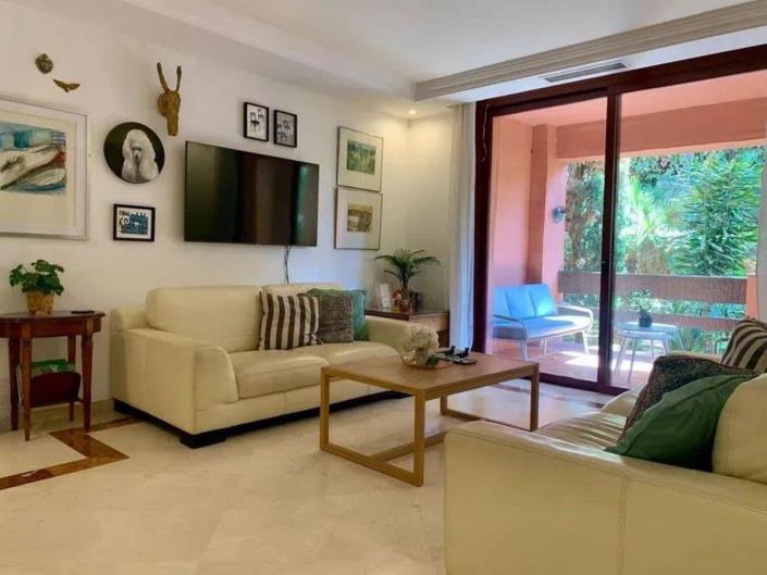 Image No.4-4 Bed Apartment for sale