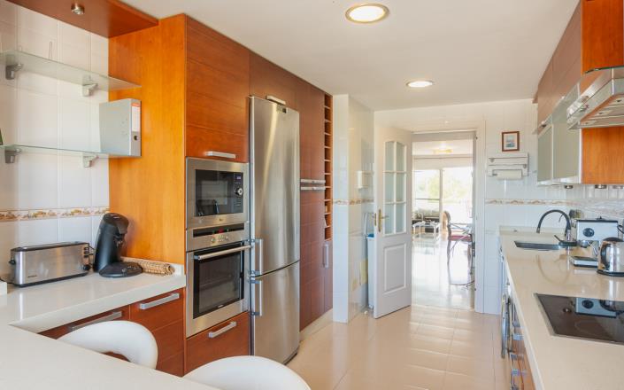 Image No.12-2 Bed Apartment for sale