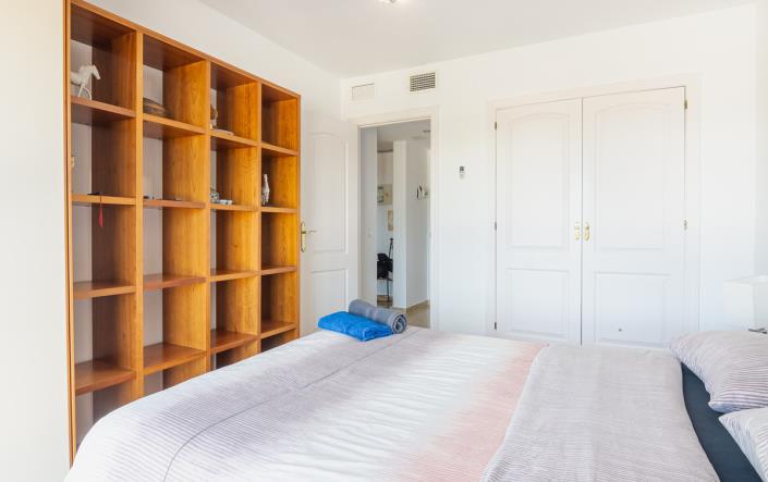 Image No.20-2 Bed Apartment for sale