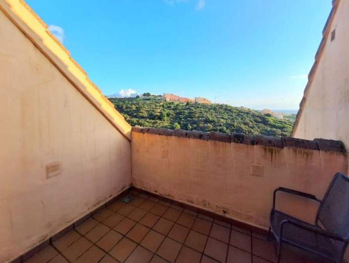 Image No.20-2 Bed Apartment for sale