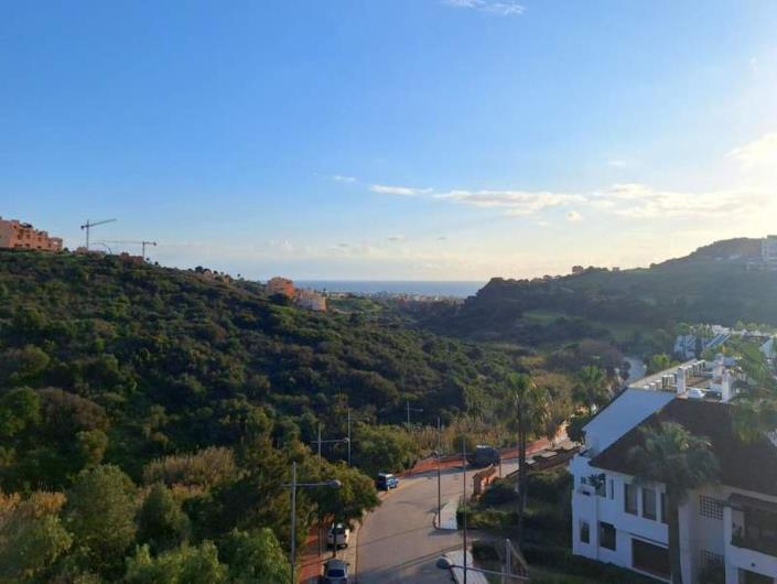 Image No.22-2 Bed Apartment for sale