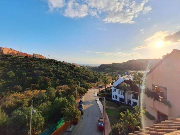 Image No.23-2 Bed Apartment for sale