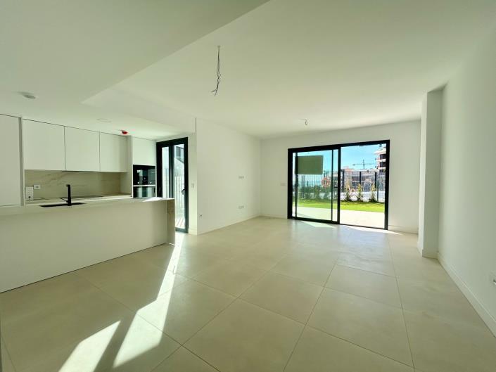 Image No.3-3 Bed Apartment for sale