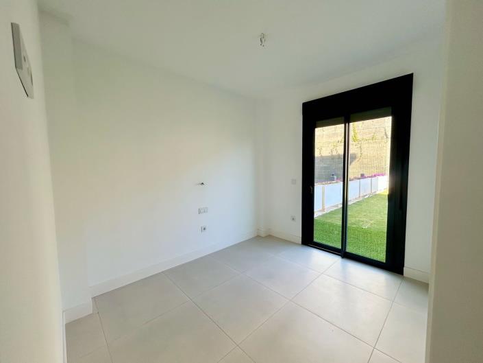 Image No.6-3 Bed Apartment for sale