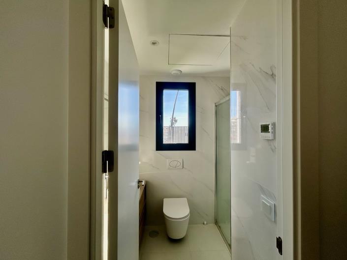 Image No.10-3 Bed Apartment for sale