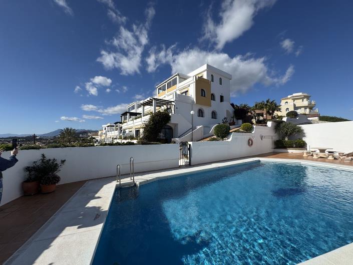 Image No.9-2 Bed Apartment for sale