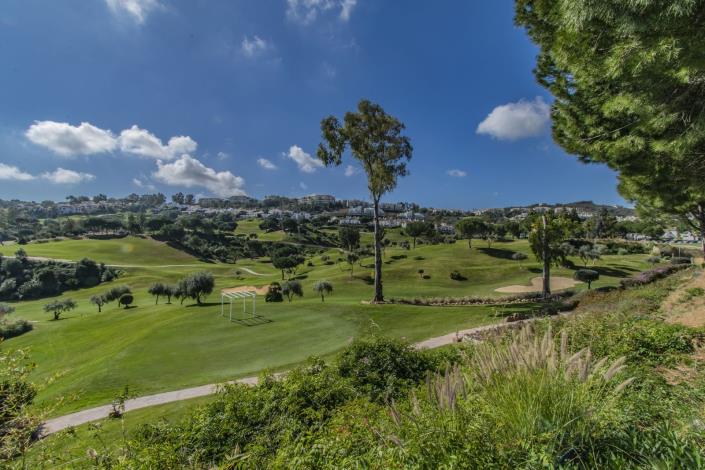 Image No.39-3 Bed Apartment for sale