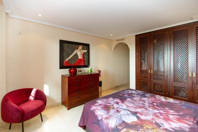 Image No.11-3 Bed Apartment for sale