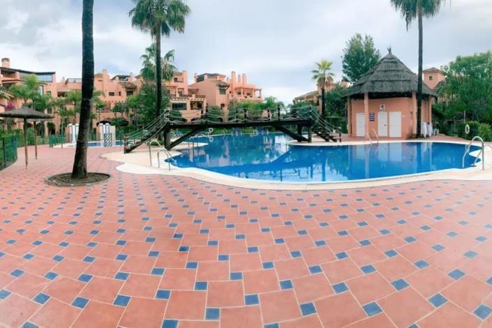 Image No.1-2 Bed Apartment for sale