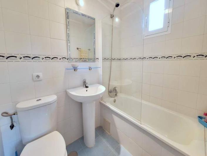 Image No.15-2 Bed Apartment for sale