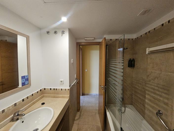 Image No.18-1 Bed Apartment for sale