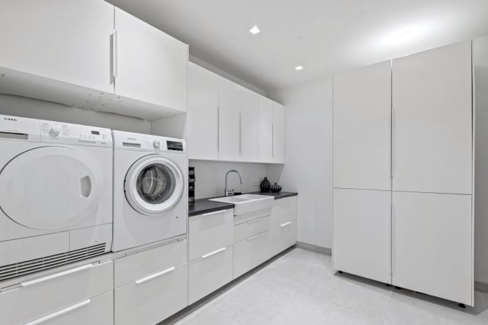 Image No.23-4 Bed Villa / Detached for sale