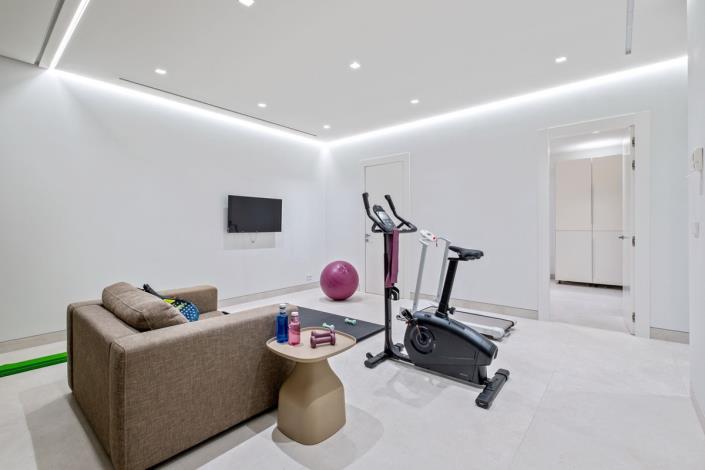 Image No.24-4 Bed Villa / Detached for sale