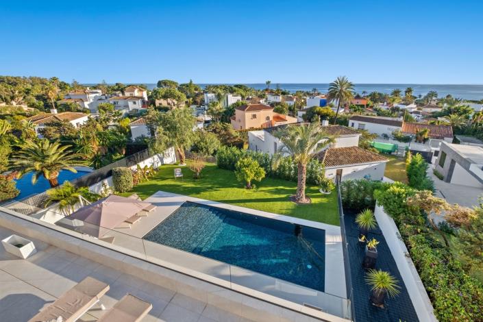 Image No.26-4 Bed Villa / Detached for sale