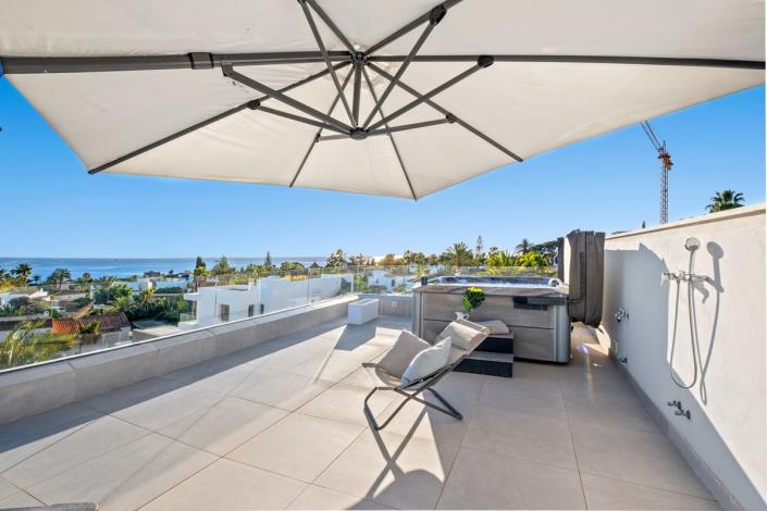 Image No.27-4 Bed Villa / Detached for sale