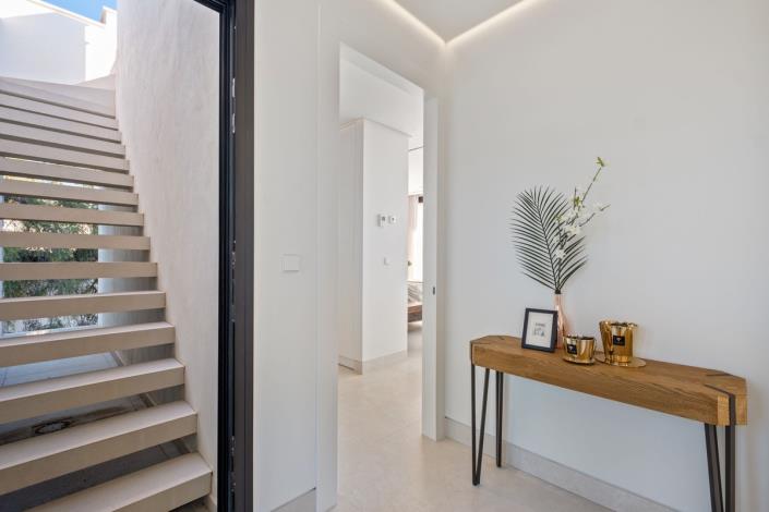 Image No.30-4 Bed Villa / Detached for sale