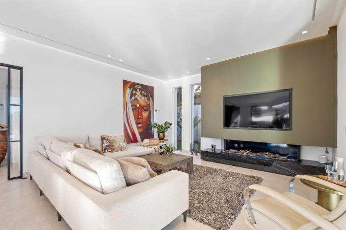 Image No.50-4 Bed Villa / Detached for sale