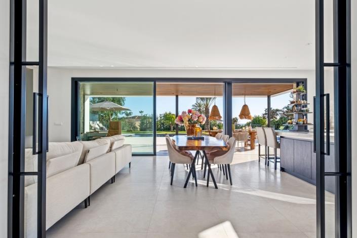 Image No.56-4 Bed Villa / Detached for sale