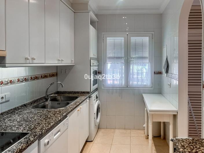 Image No.15-3 Bed Apartment for sale