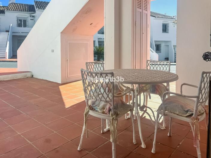 Image No.18-3 Bed Apartment for sale