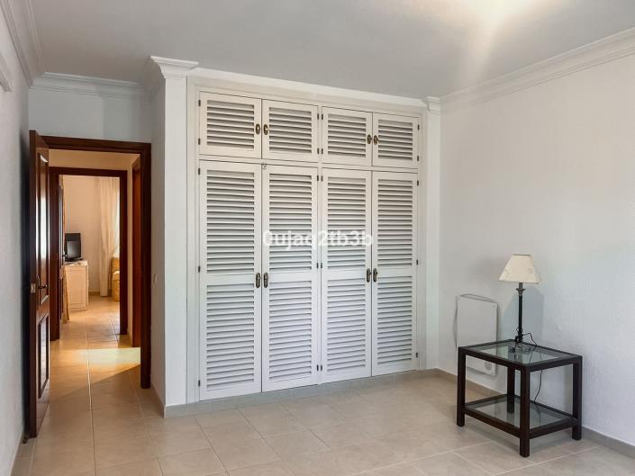 Image No.29-3 Bed Apartment for sale