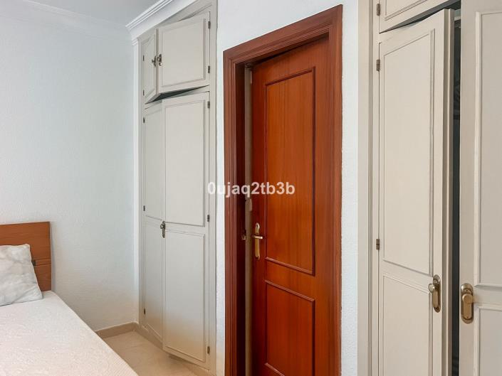 Image No.33-3 Bed Apartment for sale