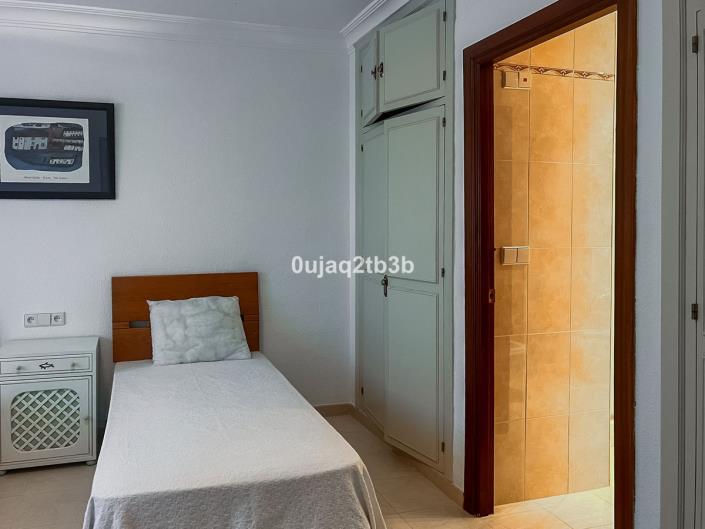 Image No.34-3 Bed Apartment for sale