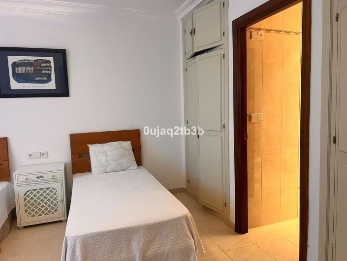 Image No.35-3 Bed Apartment for sale