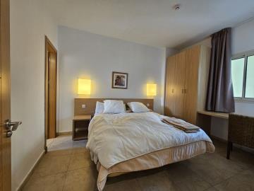 12-9d2414e6554ff283a7dbb3894364f2bd